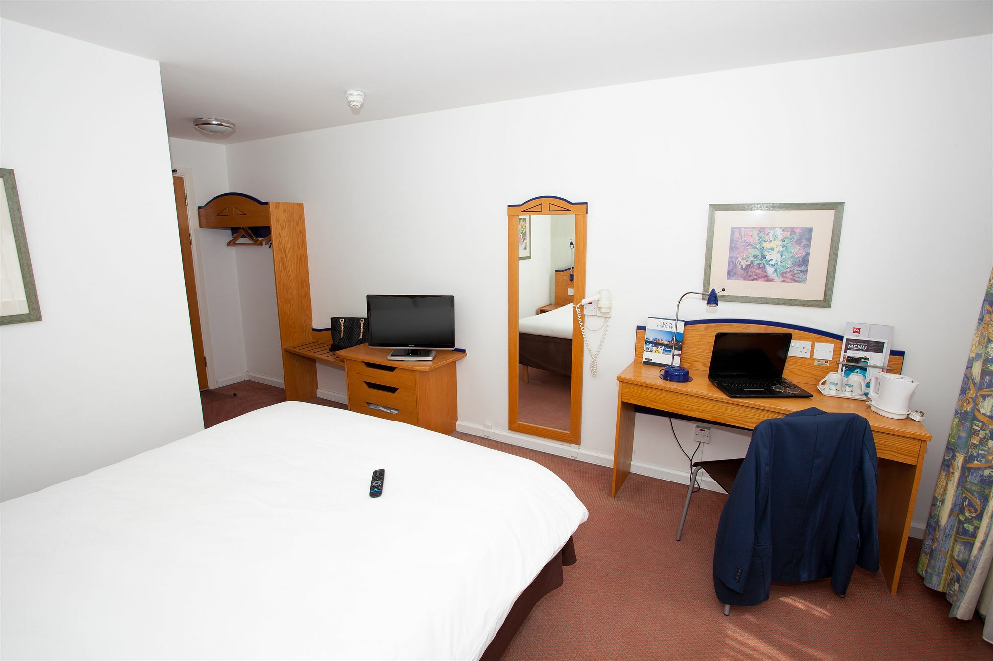Ibis Cardiff Gate - International Business Park Hotel Ngoại thất bức ảnh